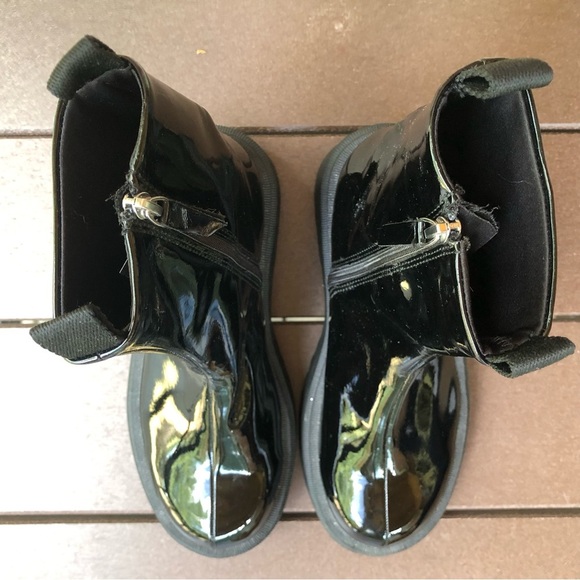 Zara Black Faux Patent Leather Zip Closure Boots 1.75” Heel Size 1.5 US - 33 UK - Picture 5 of 8
